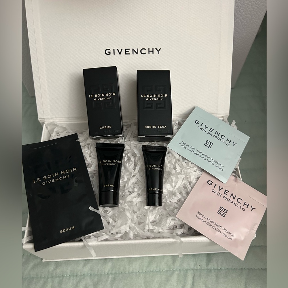Givenchy Mini Skincare Beauty Bundle with Serum and Cream NIB